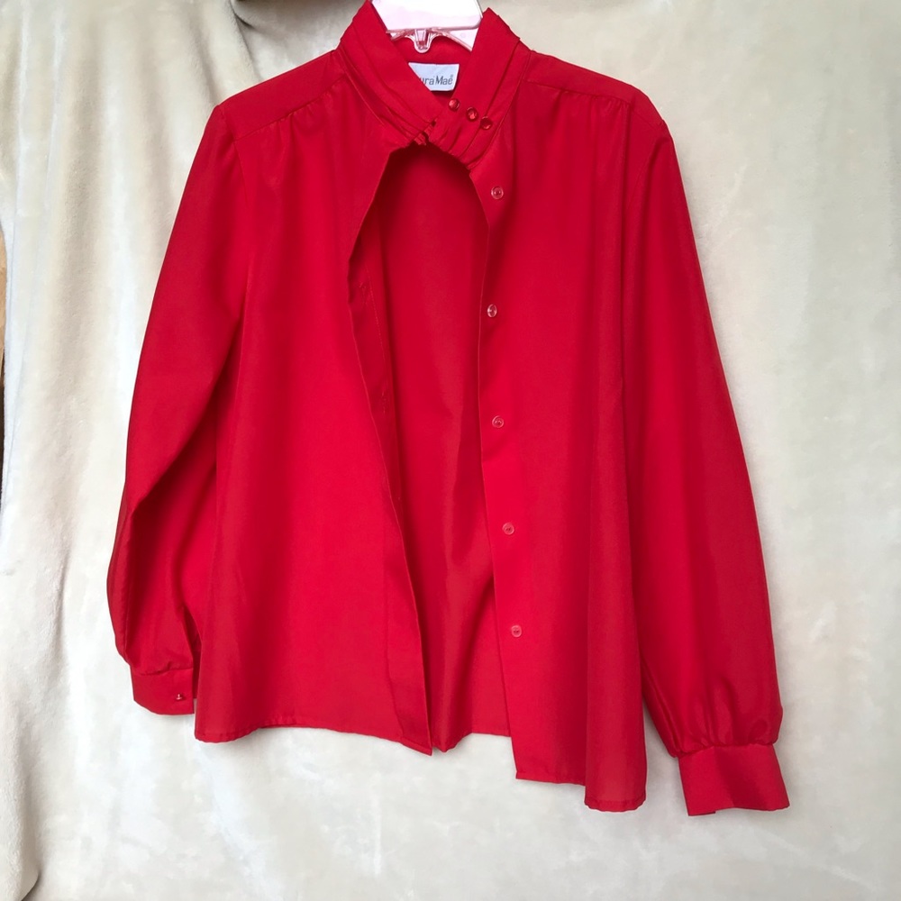 VINTAGE Laura Mae red button shirt